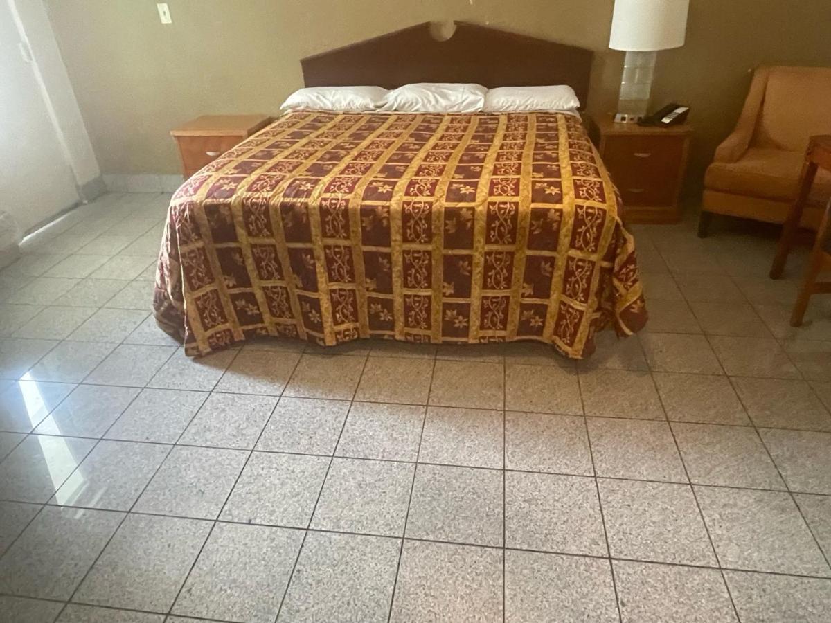Budgetel Inn And Suites - Λούισβιλ Εξωτερικό φωτογραφία